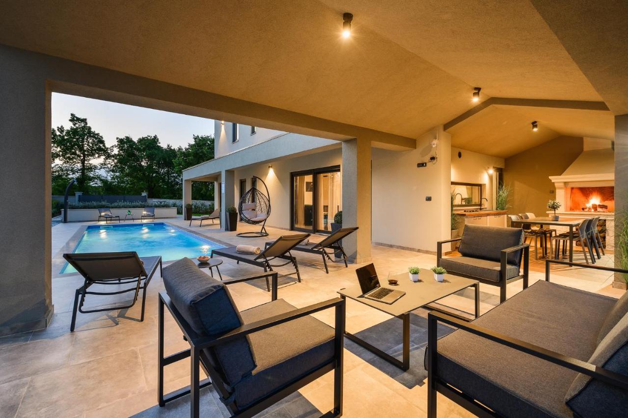 Villa Nobu Mali Vareški Εξωτερικό φωτογραφία