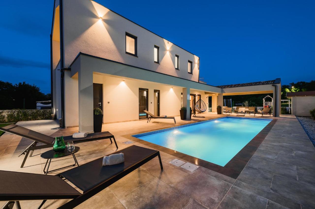 Villa Nobu Mali Vareški Εξωτερικό φωτογραφία