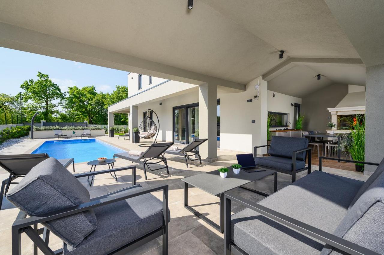 Villa Nobu Mali Vareški Εξωτερικό φωτογραφία