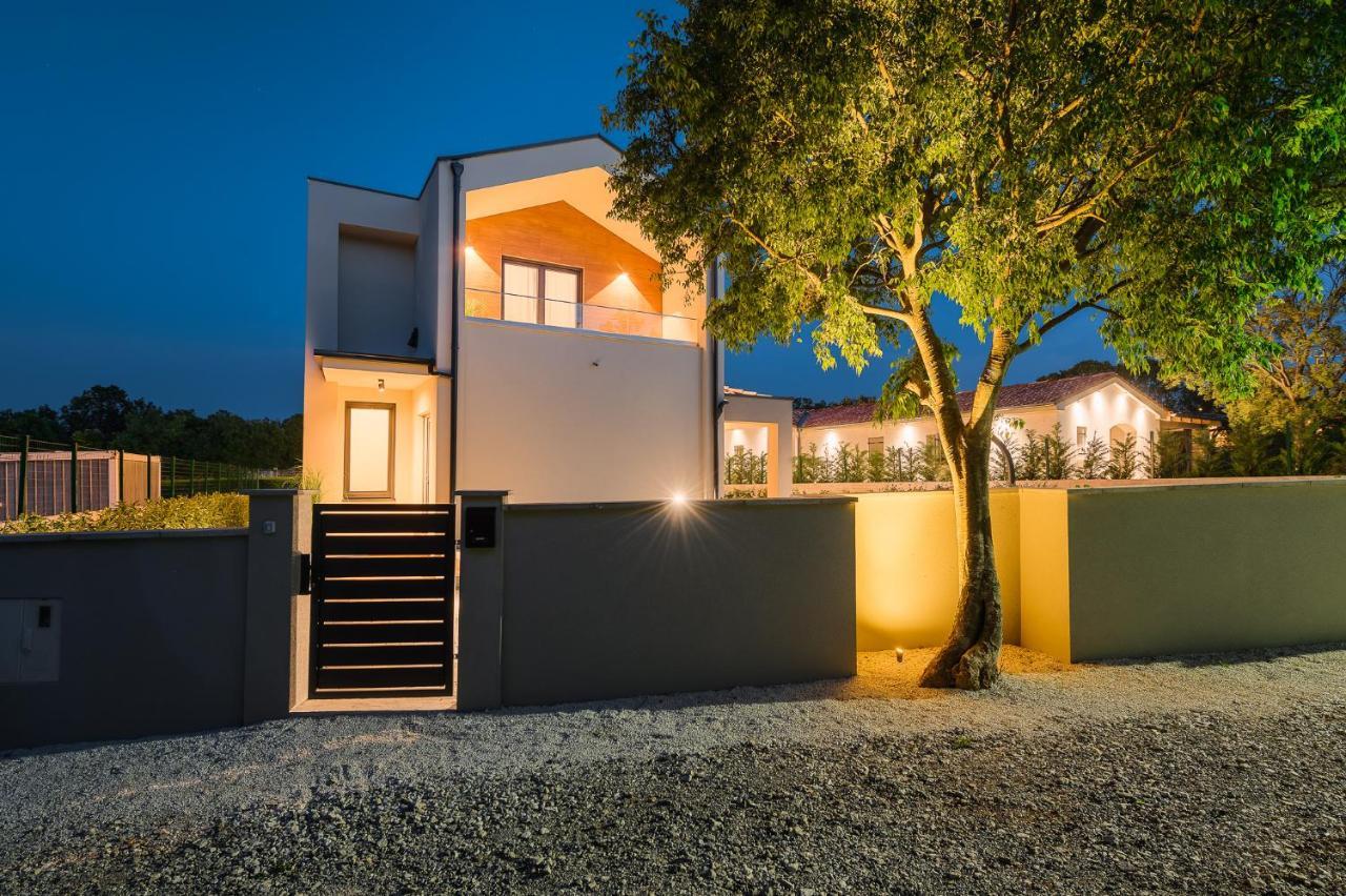 Villa Nobu Mali Vareški Εξωτερικό φωτογραφία