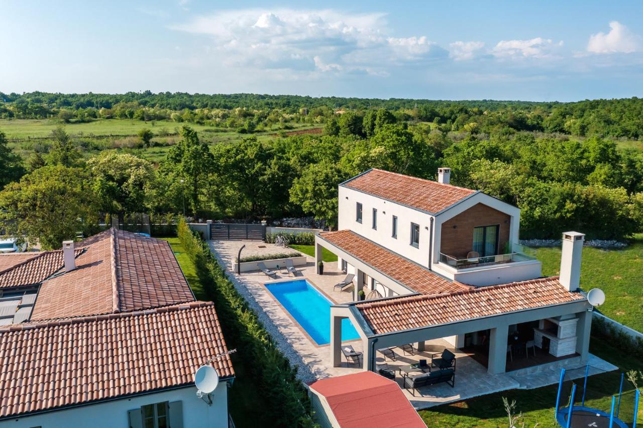 Villa Nobu Mali Vareški Εξωτερικό φωτογραφία