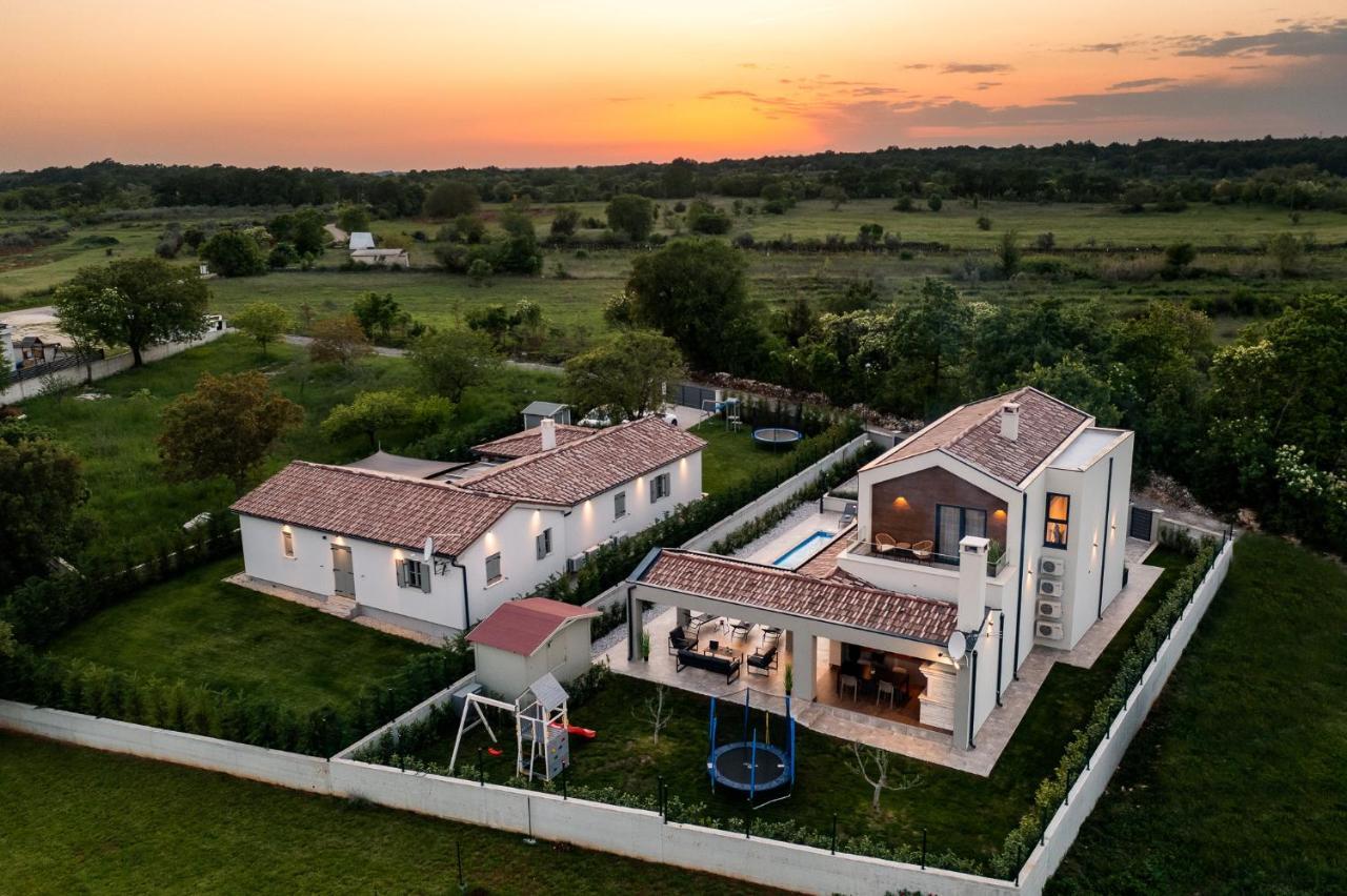 Villa Nobu Mali Vareški Εξωτερικό φωτογραφία